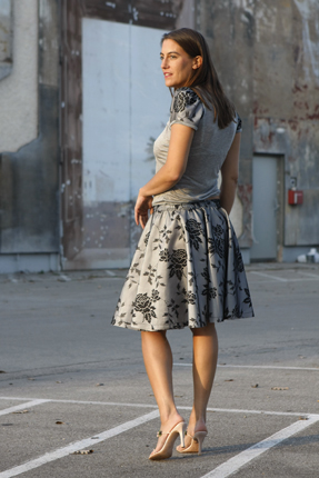 rock grey rose